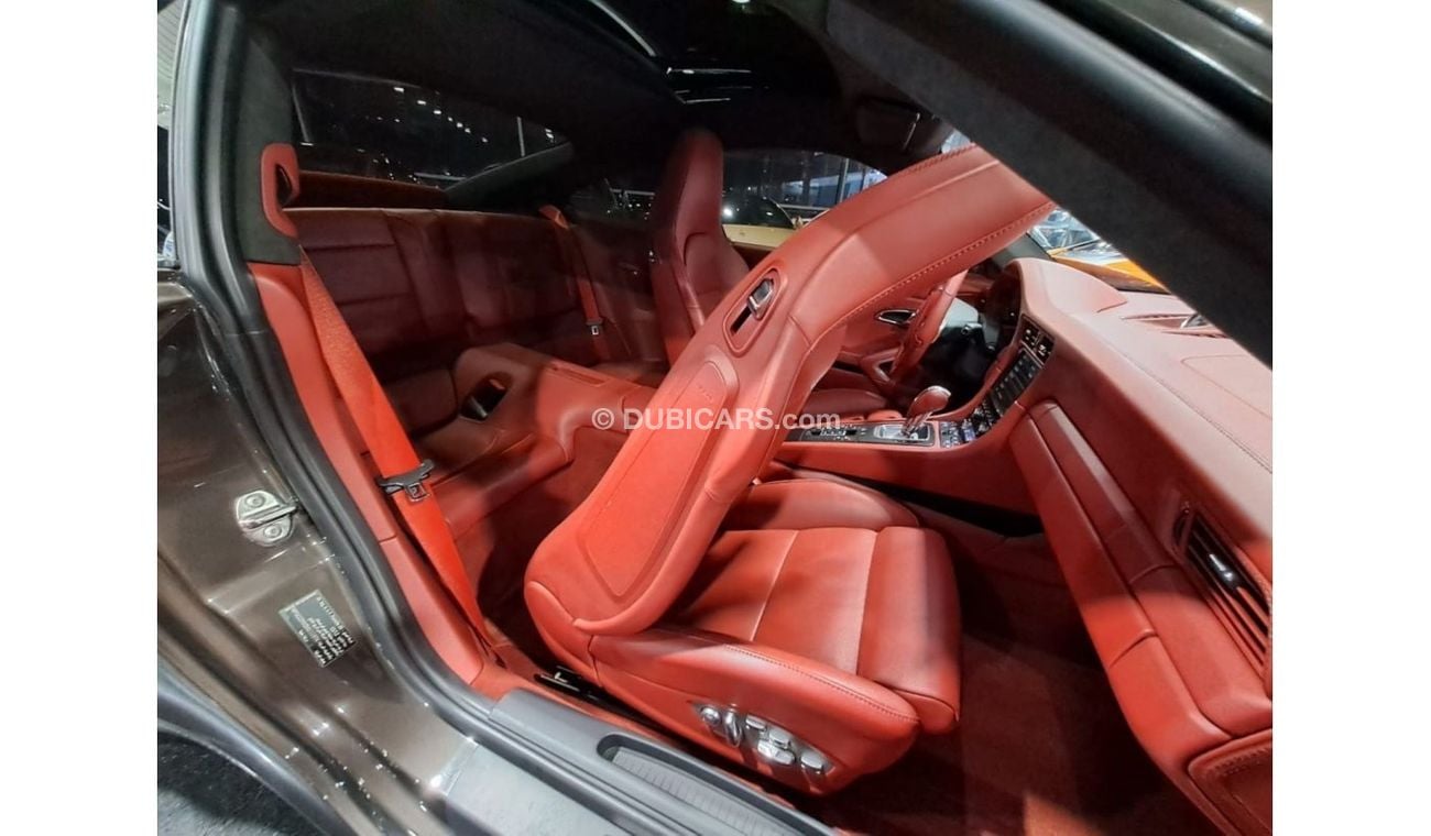 Porsche Carrera GT 911