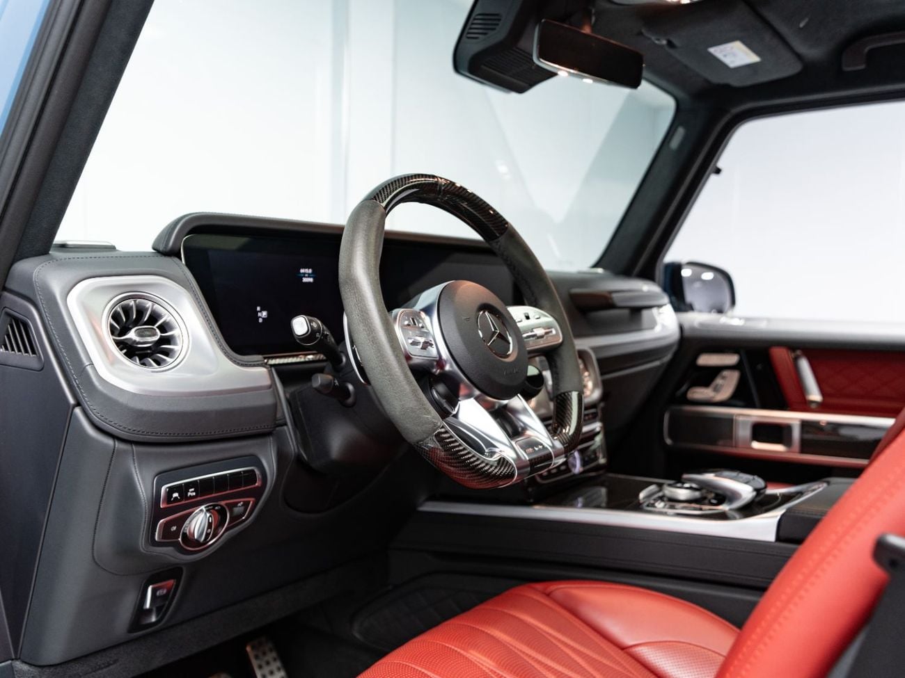 مرسيدس بنز G 63 AMG STD BUY NOW, PAY 2027 | THE BLACKLINE STANDARD | Mercedes Warranty + Service Contract, GCC