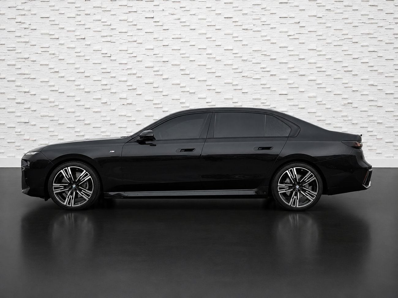 بي أم دبليو 735i M SPORT INDIVIDUAL