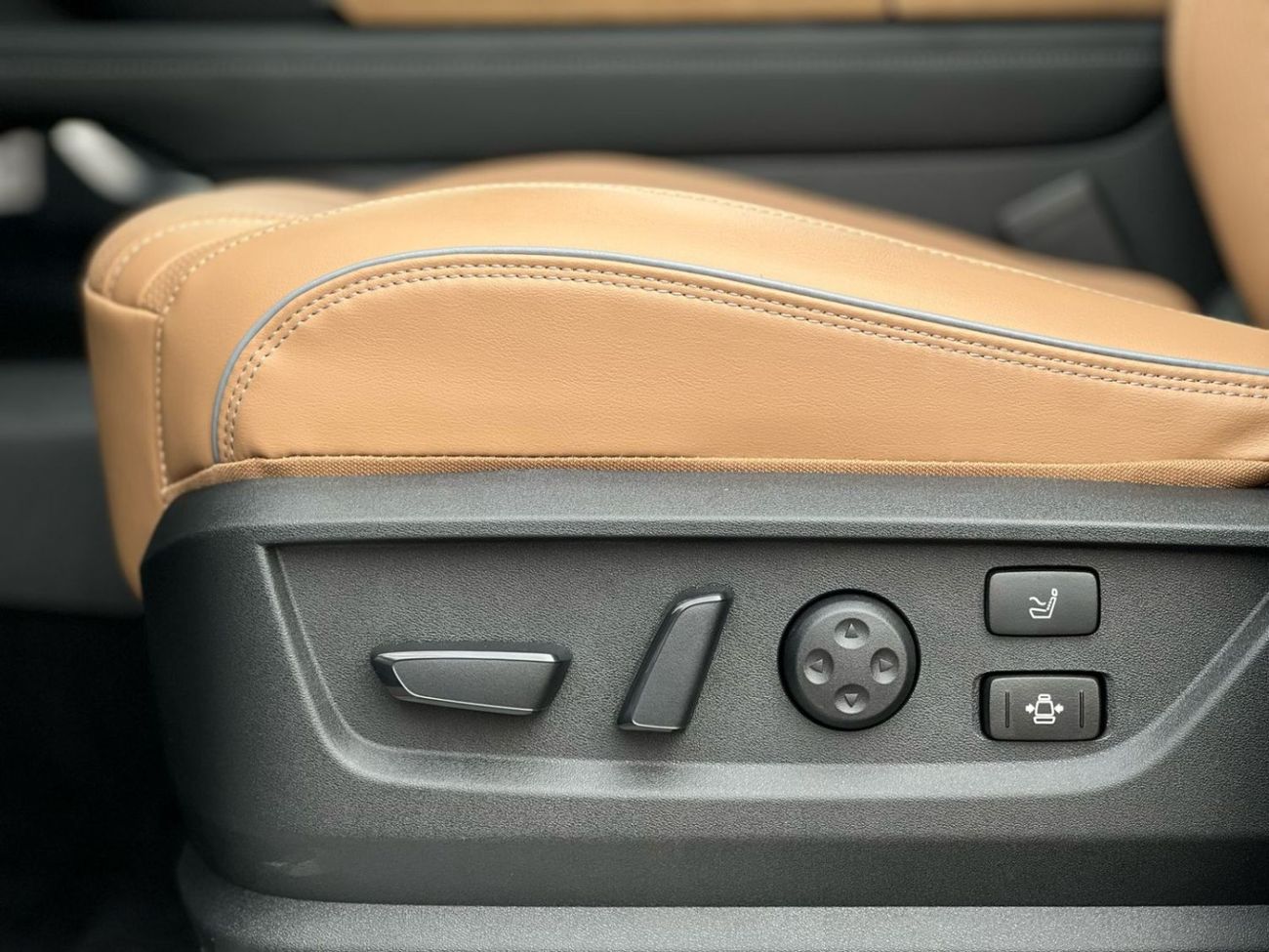 إنفينيتي QX80 nfiniti Qx80  Full option 2025 Gcc Std 5.6L