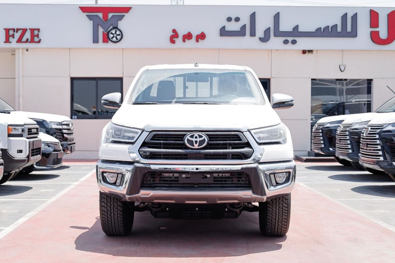 Toyota Hilux HILUX SR5 2.7L  AT  WITH PUSH START 2025/2025