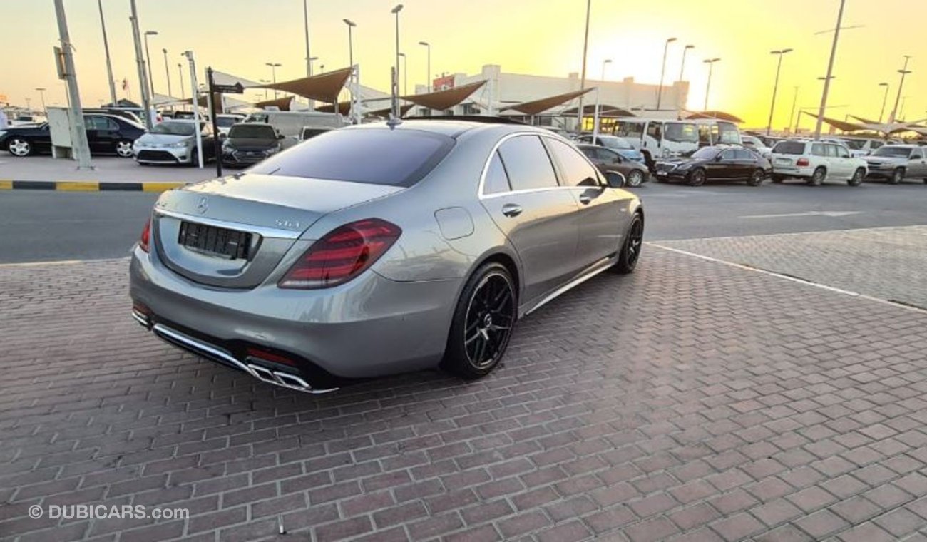 مرسيدس بنز S 500 الشارقة