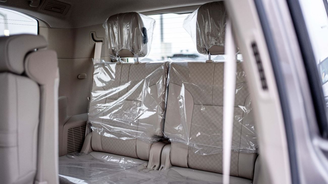 تويوتا لاند كروزر 2026 Toyota Land Cruiser 300 VXR 3.5L AT Hybrid (Bronze-Beige)