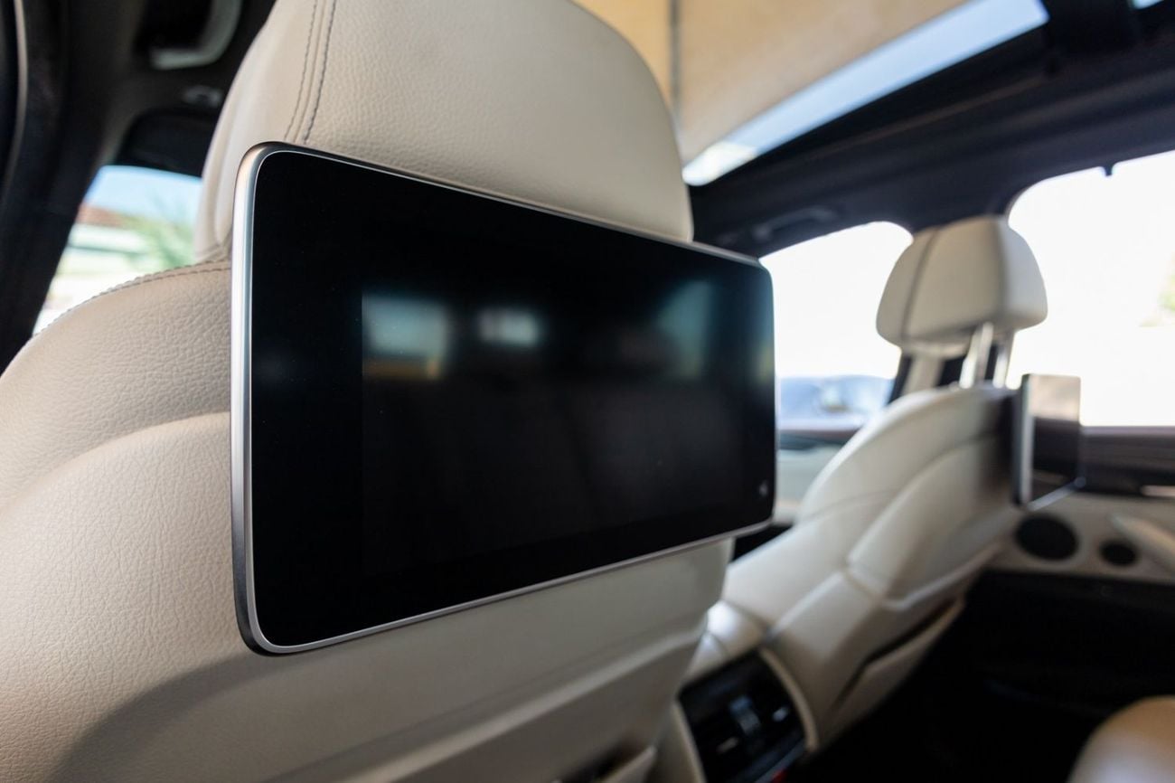 BMW X5 XDRIVE 50i BMW X5 xDrive50i 2017 GCC for 1,249.00 AED monthly