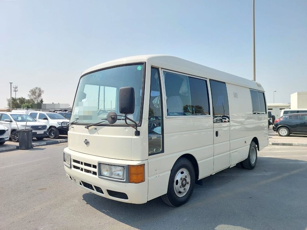 نيسان سيفيليان NISSAN CIVILIAN BUS RHD 1996 MODEL 4.1 L DIESEL MANUAL(PM00562)