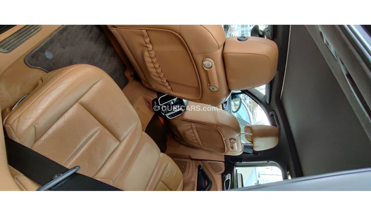 Porsche Cayenne 2013 model full options GCC specs service history available