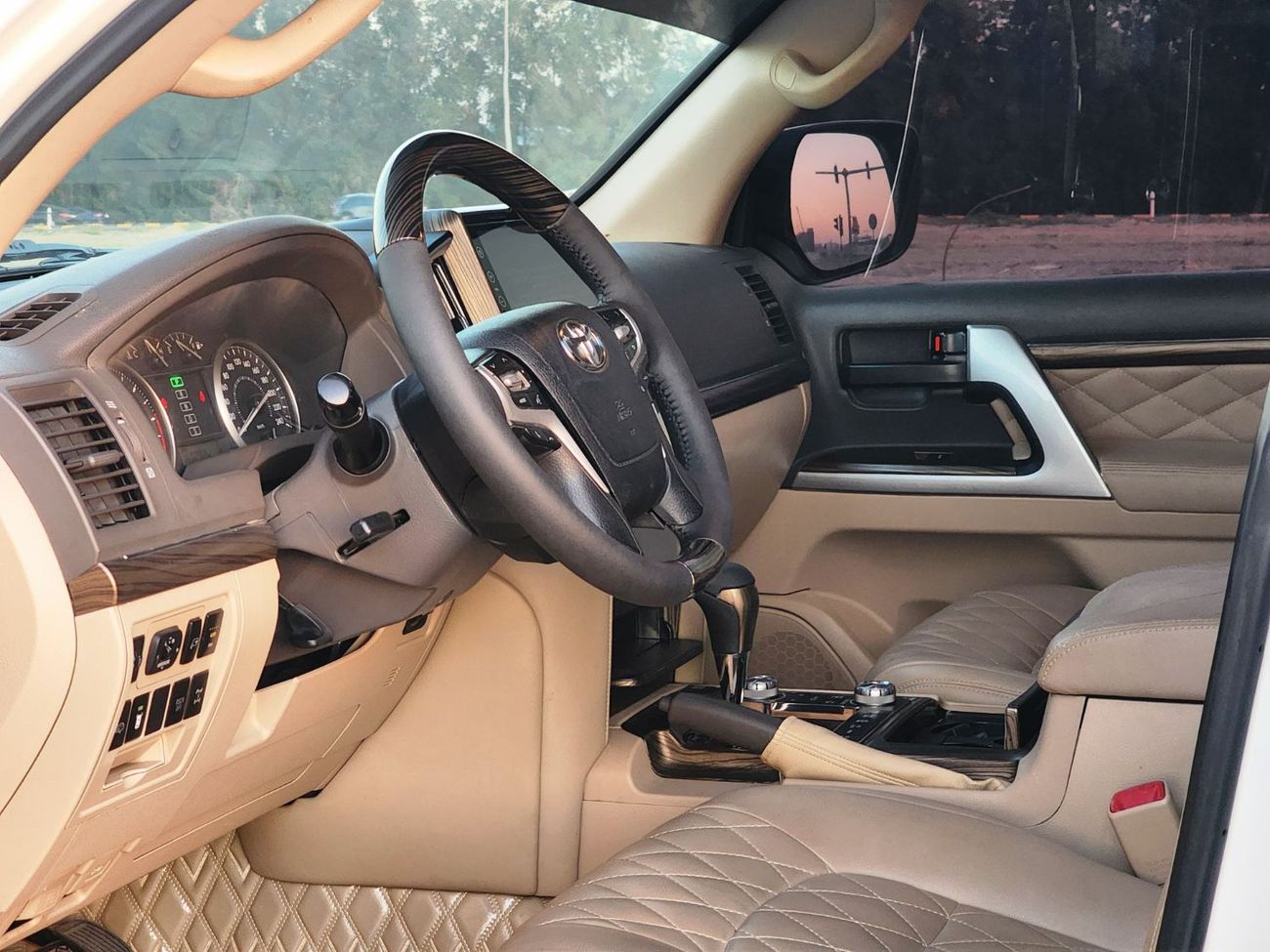 تويوتا لاند كروزر GX.R V8 upgrade 2021