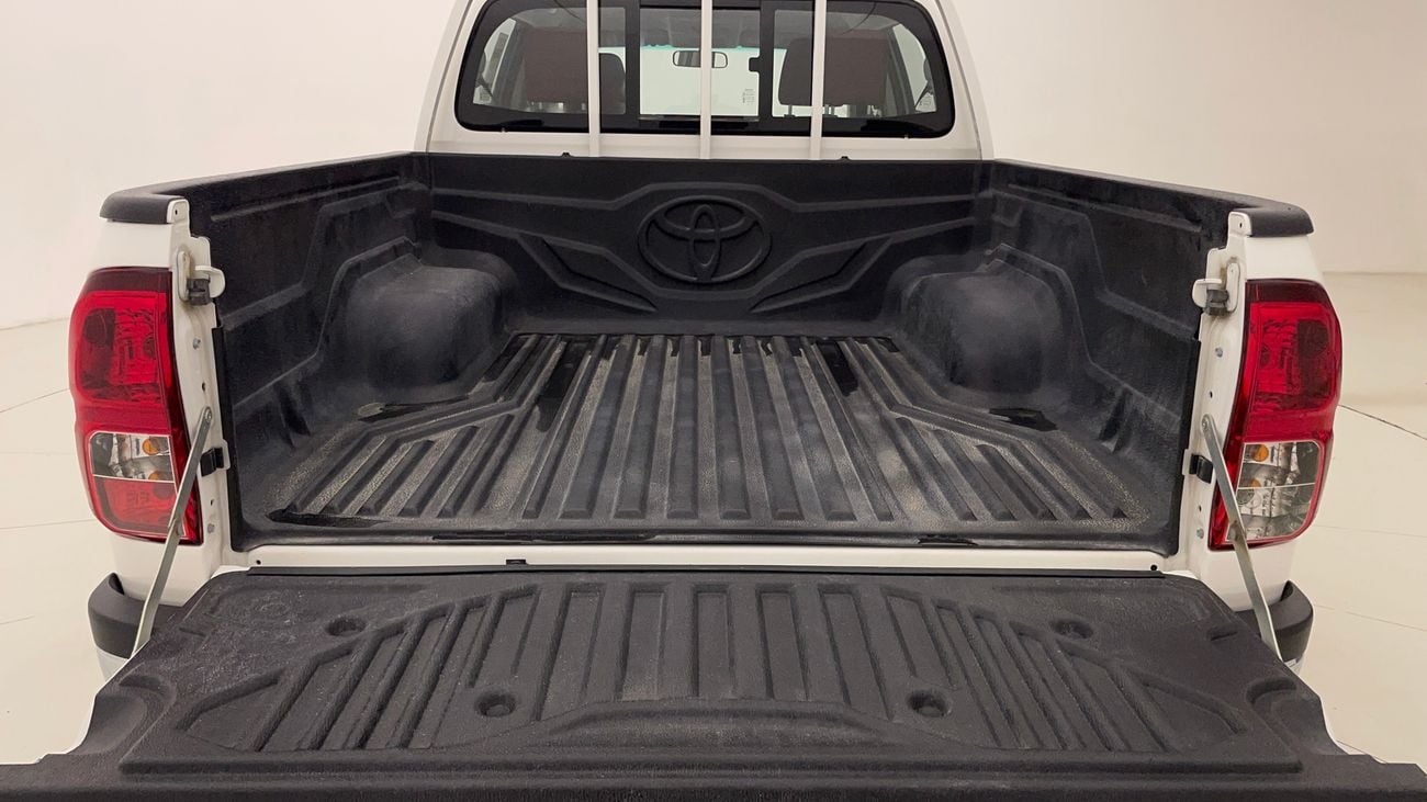 Toyota Hilux GL 2.7 | Zero Down Payment | Home Test Drive