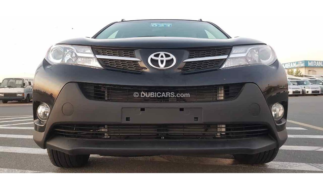 تويوتا راف ٤ fresh and imported and very clean inside out and ready to drive