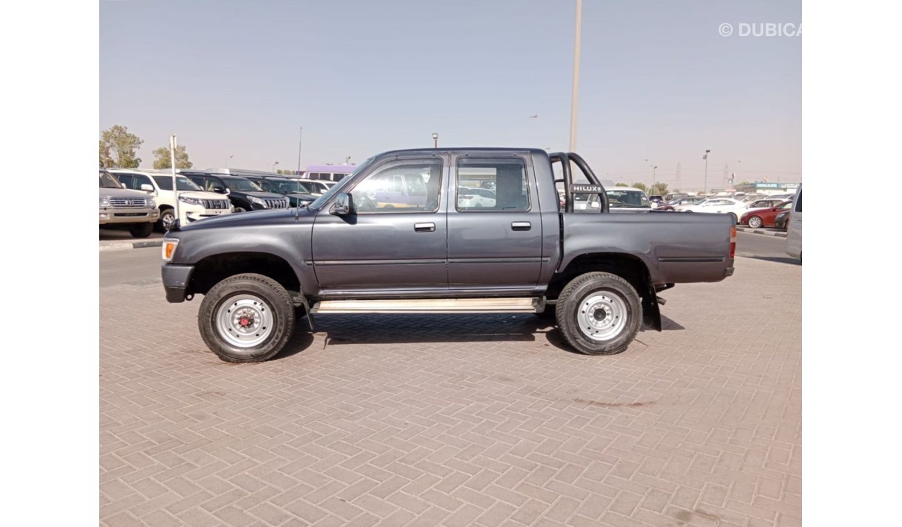 Toyota Hilux TOYOTA HILUX PICK UP RIGHT HAND DRIVE (PM1367)