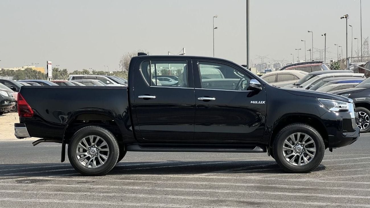 تويوتا هيلوكس S GLX 2.8L 4WD M/T