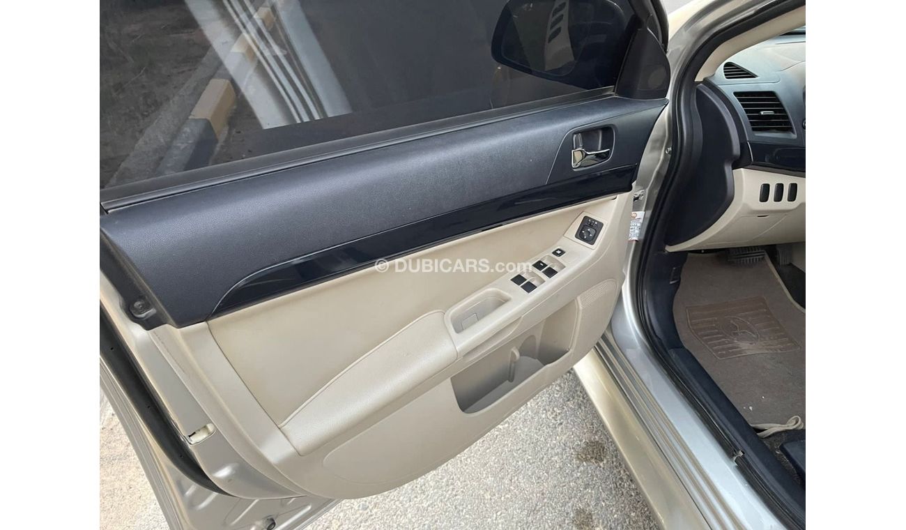 Mitsubishi Lancer MITSUBISHI LANCER 2,0 - GLS- mobile 2014 Excellent Conditio  Very celen car Full automatic Free acci