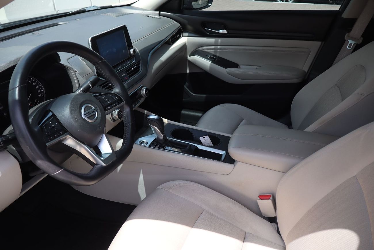 Nissan Altima SV 2.5L