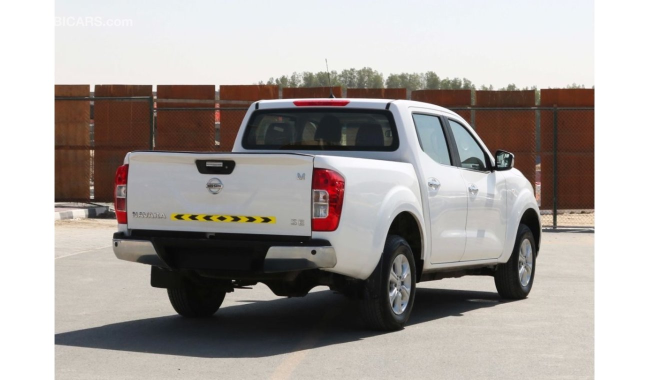 Nissan Navara 2017 | 4X2 DOUBLE CABIN AUTOMATIC GEAR PICKUP WITH GCC SPECS AND EXCELLENT CONDITION