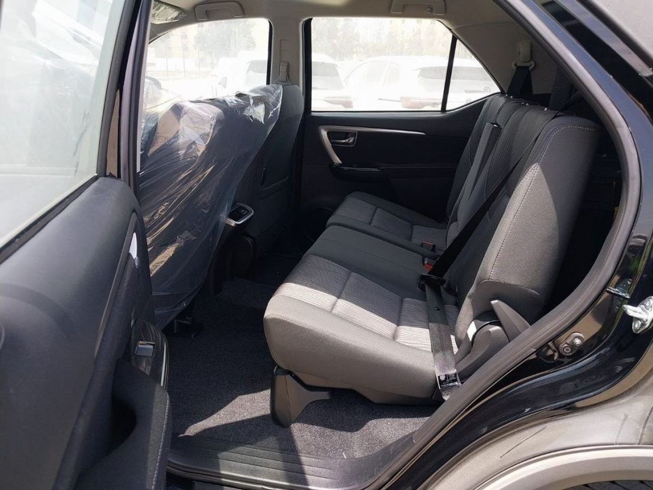 Toyota Fortuner GX1 2.4L