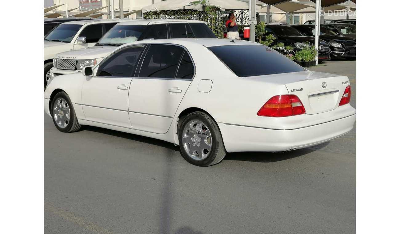 Lexus LS 430 LS 430 2001 model good condition white cooler