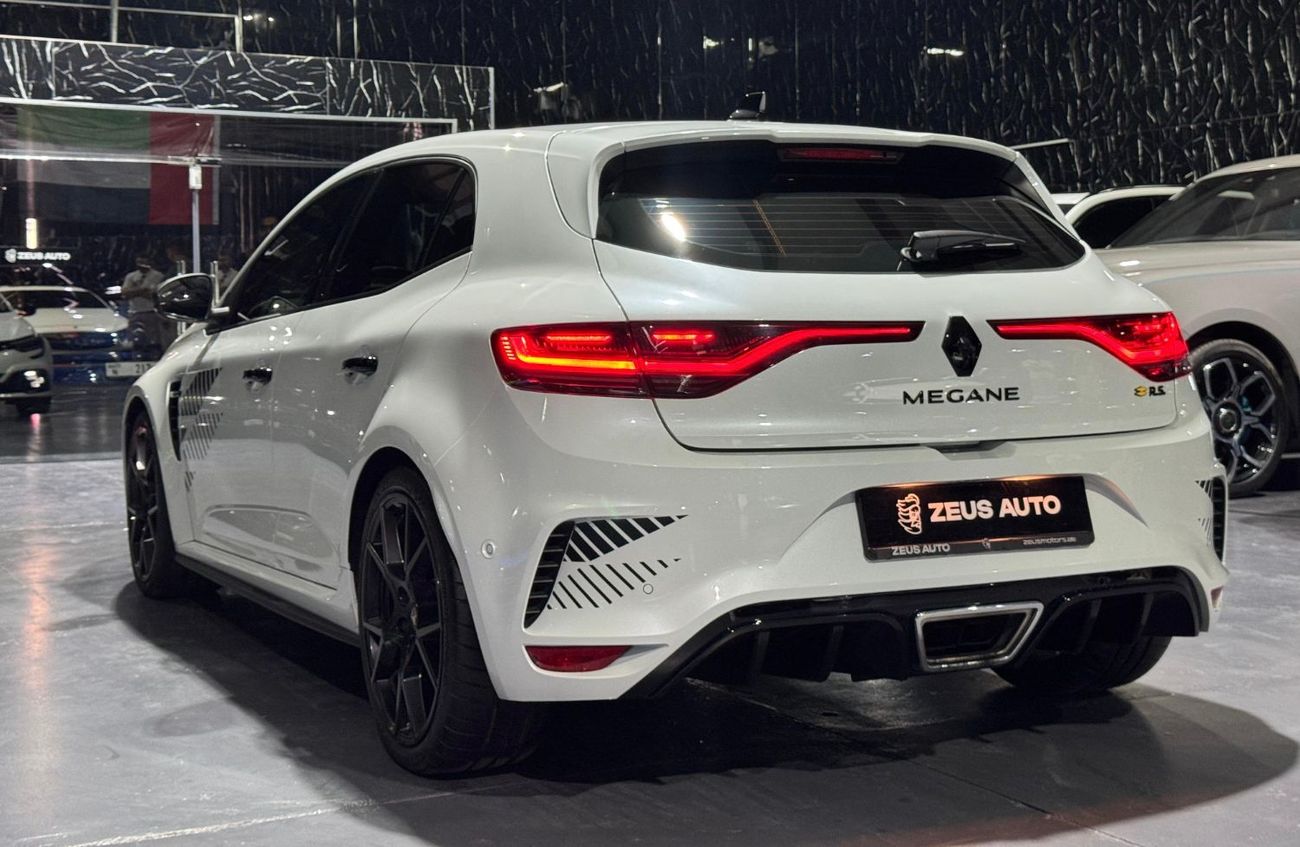 رينو ميجان RS I4 (300HP) 2024 Renault Megane, Sep 2027 Renault Warranty, Full Renault Service History, Very Low