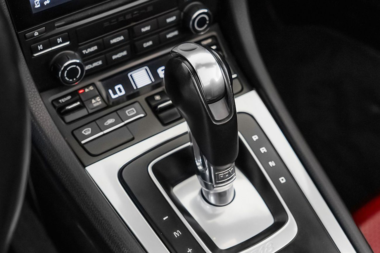 Porsche 718 Boxster Std 2.0L A/T