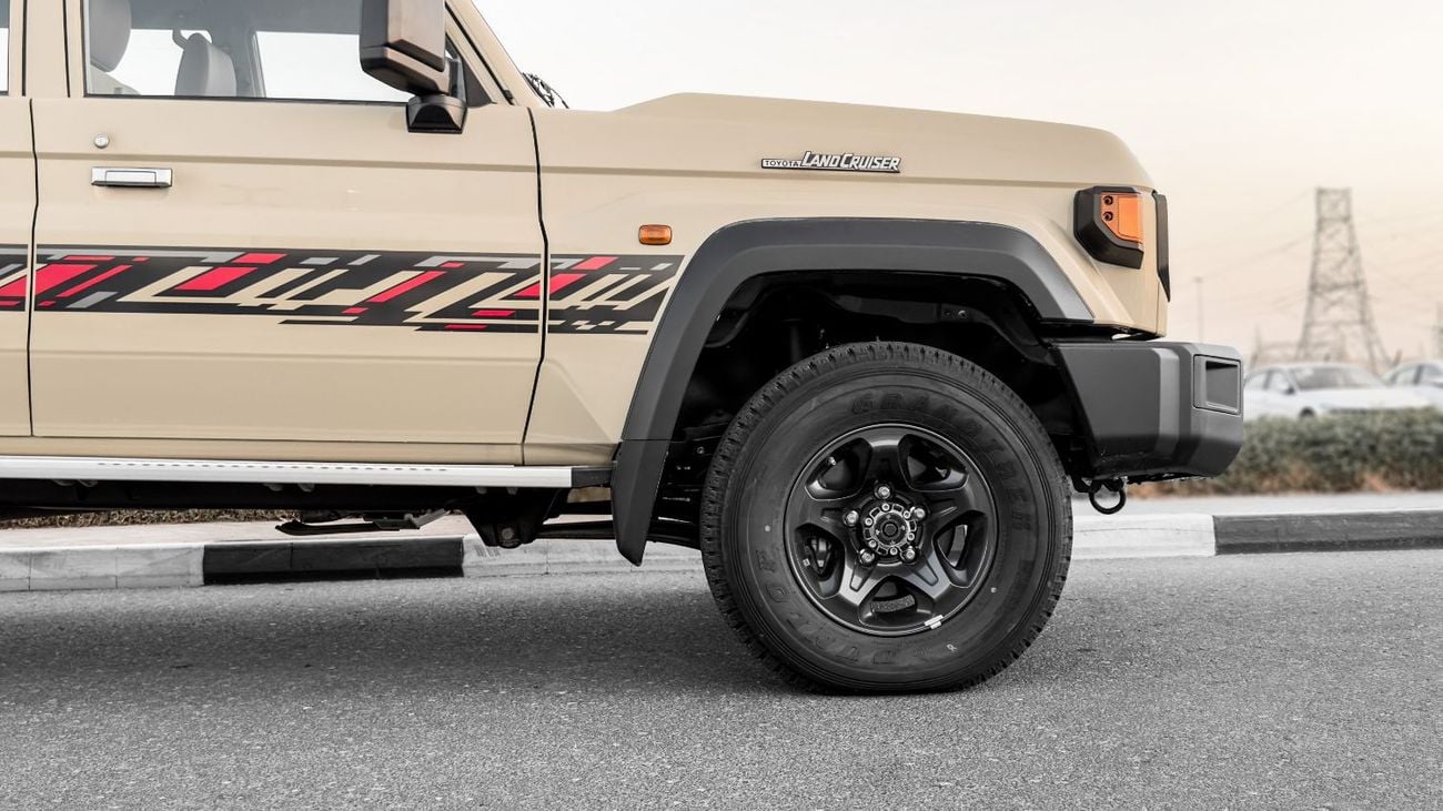 Toyota Land Cruiser 70 LC79 LX 2026 Toyota Land Cruiser LC79 DC 2.8L MT Diesel Mid Option (Beige-Brown)