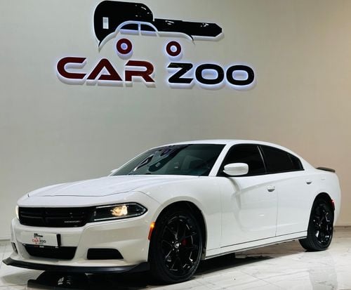 Dodge Charger SXT Plus 3.6L