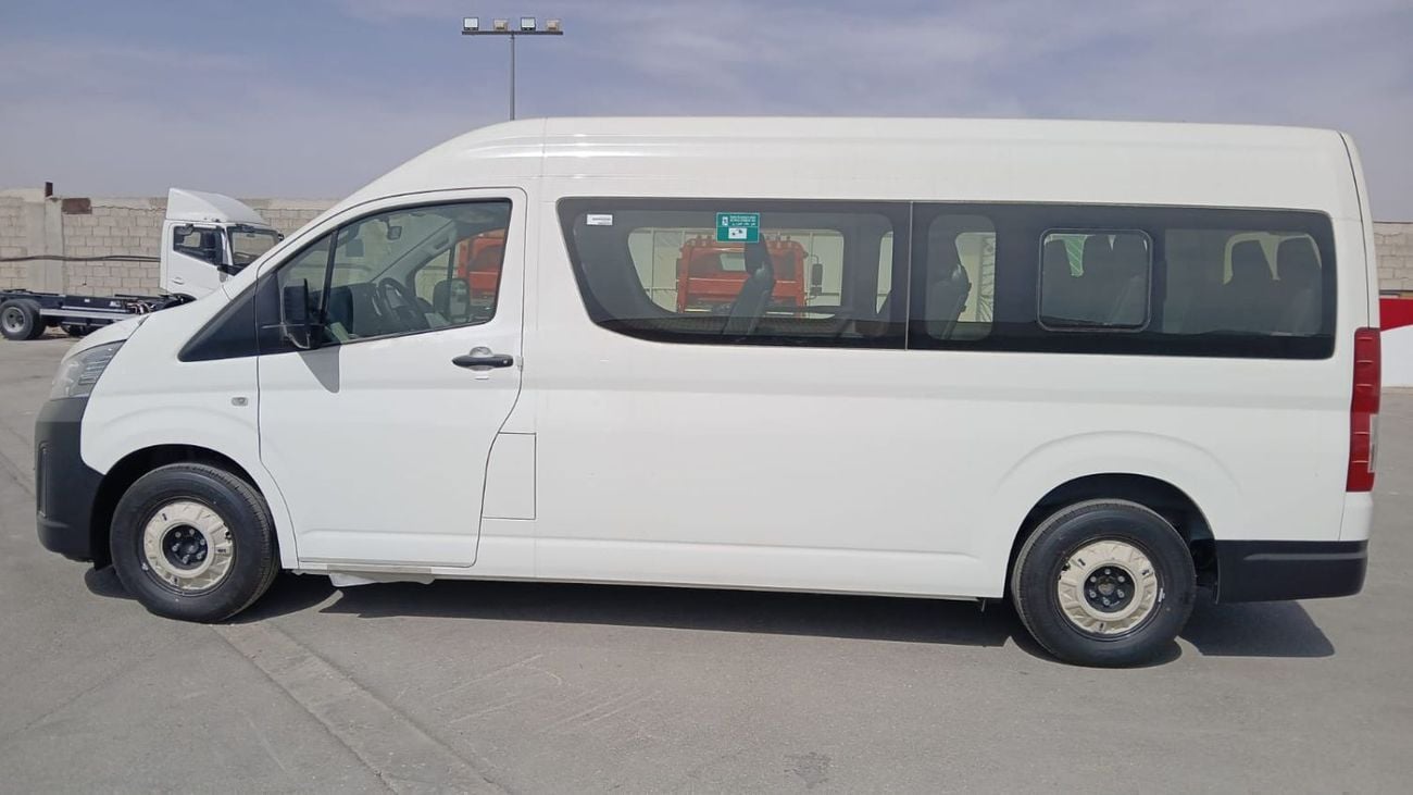 Toyota Hiace Toyota Hiace Toyota Hiace High roof 3.5L Petrol MT 13 Seaters-SUNROOF -SUPPORT HANDRAILS  2026 MODEL