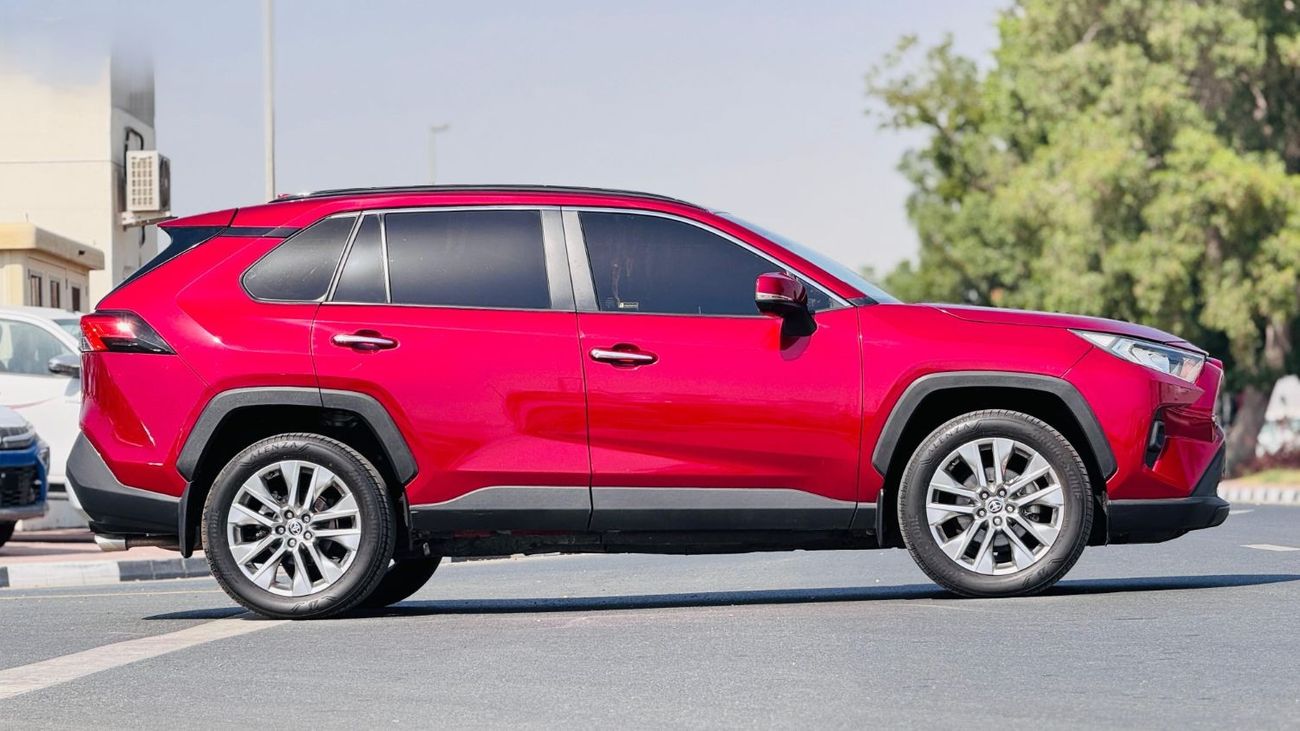 تويوتا راف ٤ PREMIUM CONDITION | 2.0L PETROL | RHD | AT | 2WD | 360 VIEW CAMERA | SUNROOF