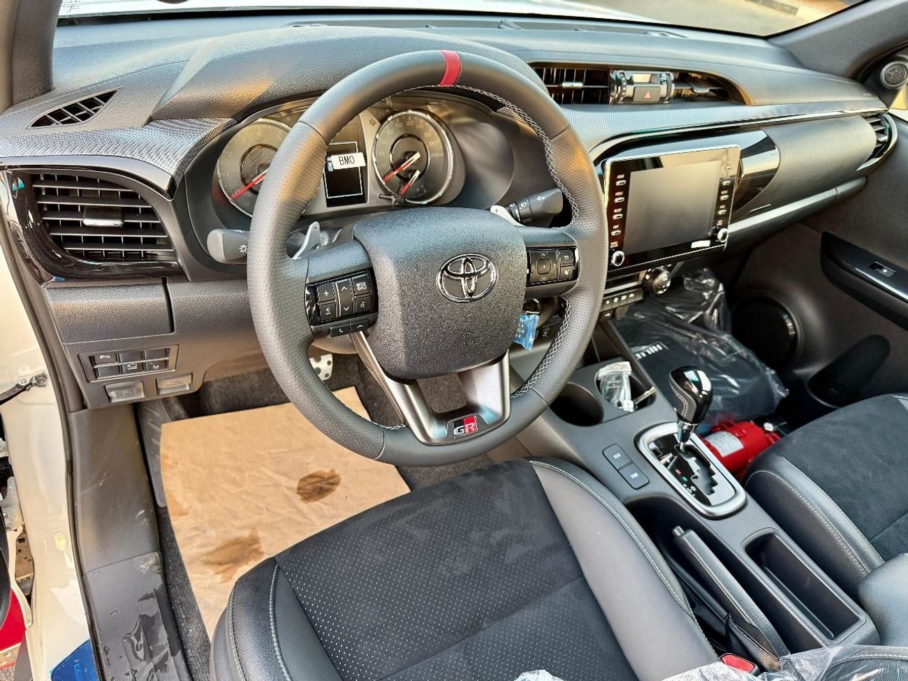 تويوتا هيلوكس GR Sport 4.0L 4x4