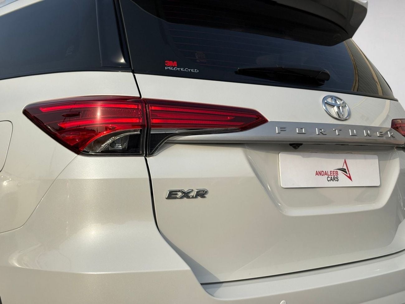 تويوتا فورتونر AED 1,840 P.M | 0% DOWN PAYMENT | TOYOTA FORTUNER EXR | WARRANTY & FULL SERVICE HISTORY | 2025 | GCC