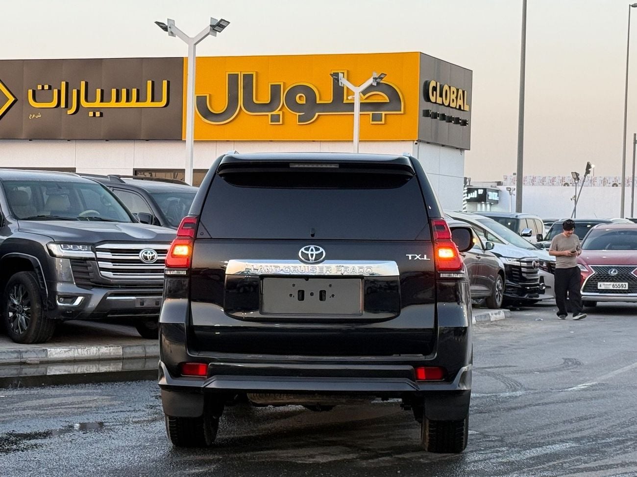 Toyota Prado Std 2.7L (271 HP)