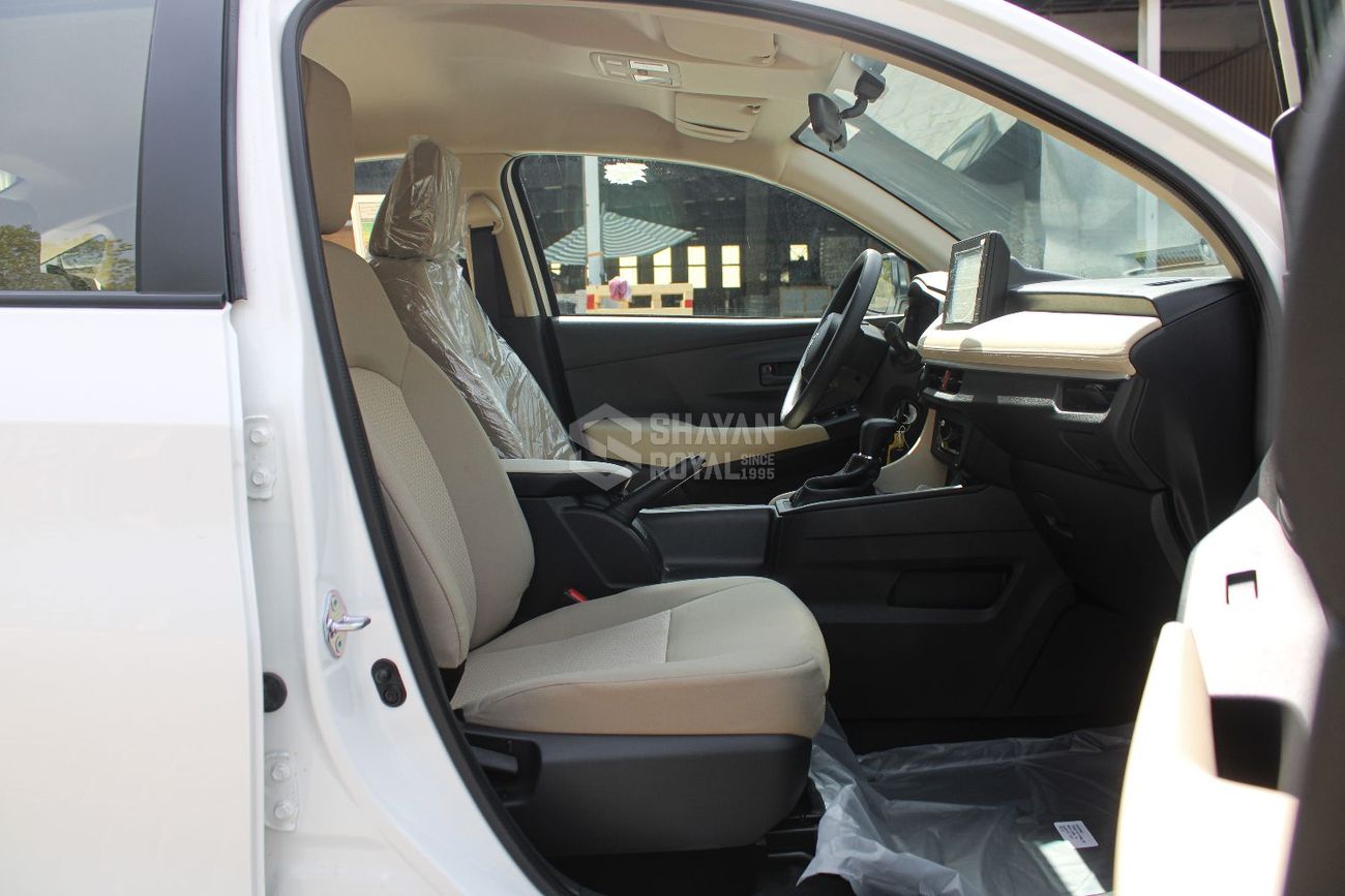 Toyota Yaris LHD 1.5L PETROL SEDAN E AT 2026MY (ONLY EXPORT)