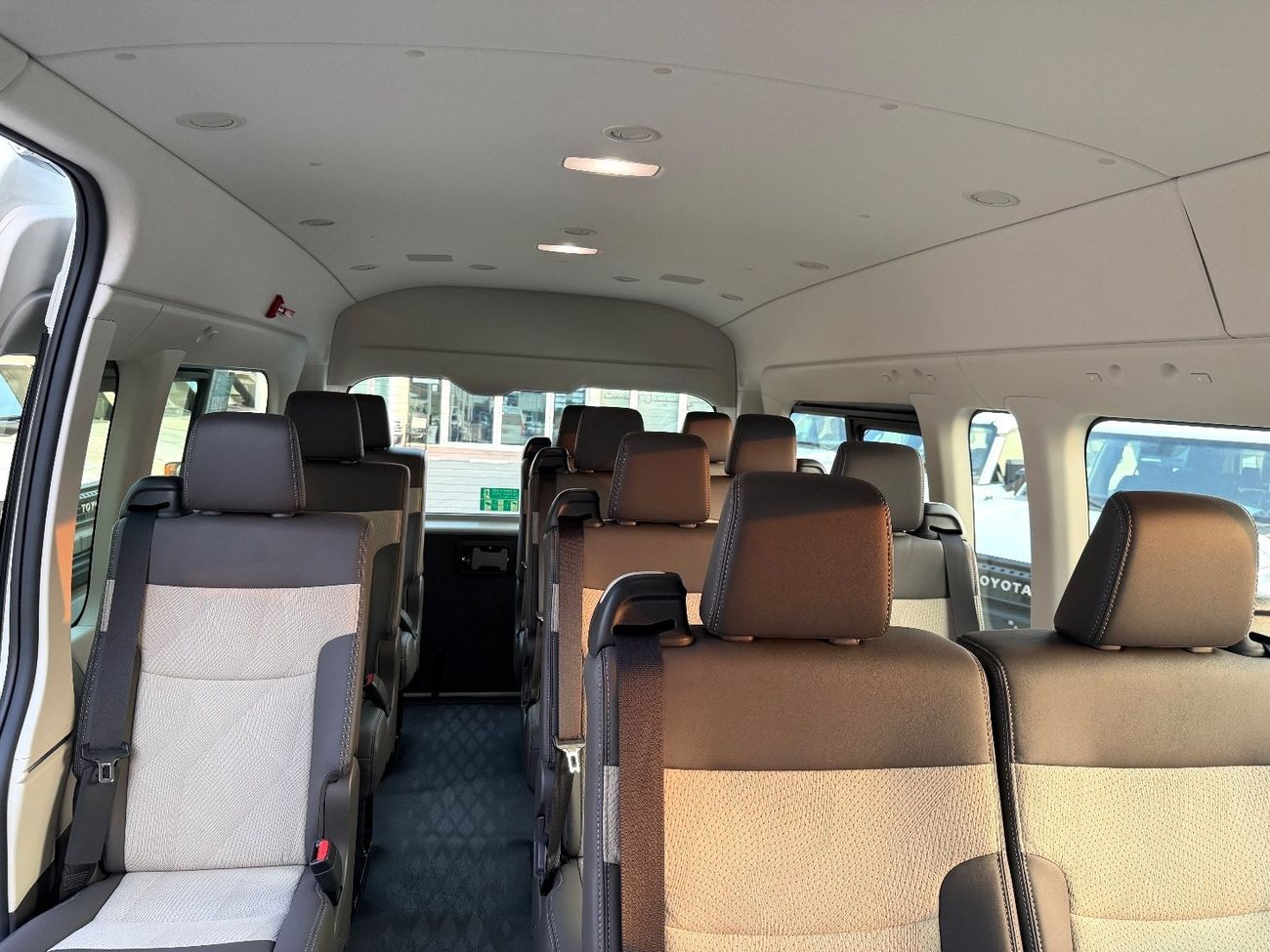 Toyota Hiace Hiace 3.5 GL || Automatic || 2026