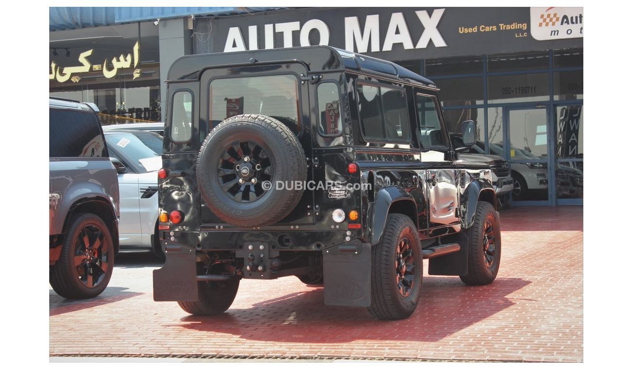 Land Rover Defender (2015) V4 90 Deisel, GCC