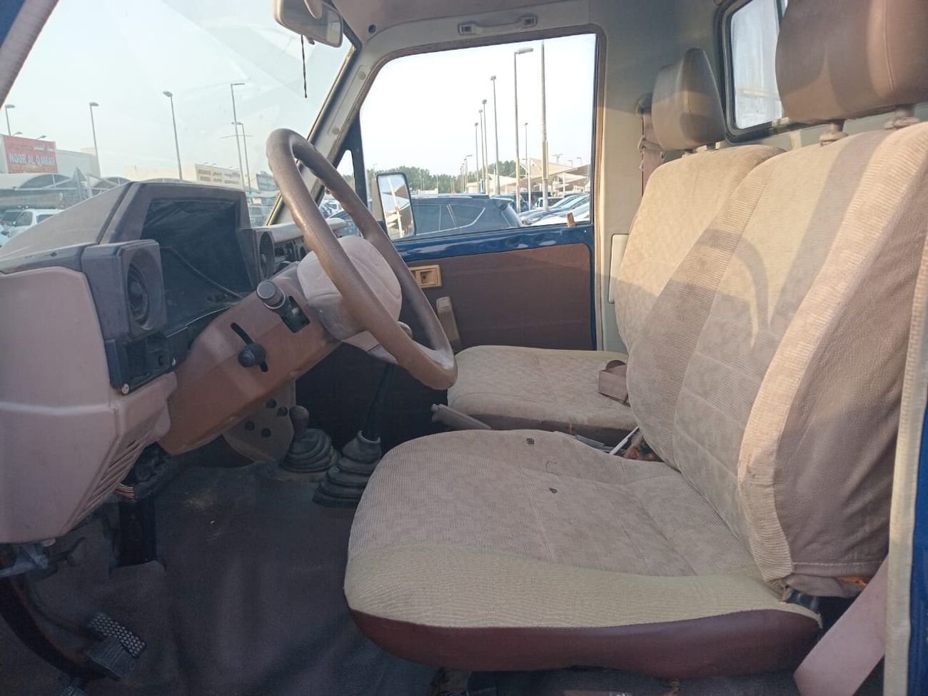 Toyota Land Cruiser Pick Up SC 4.2L 4WD DIESEL MANUAL TRANSMISSION