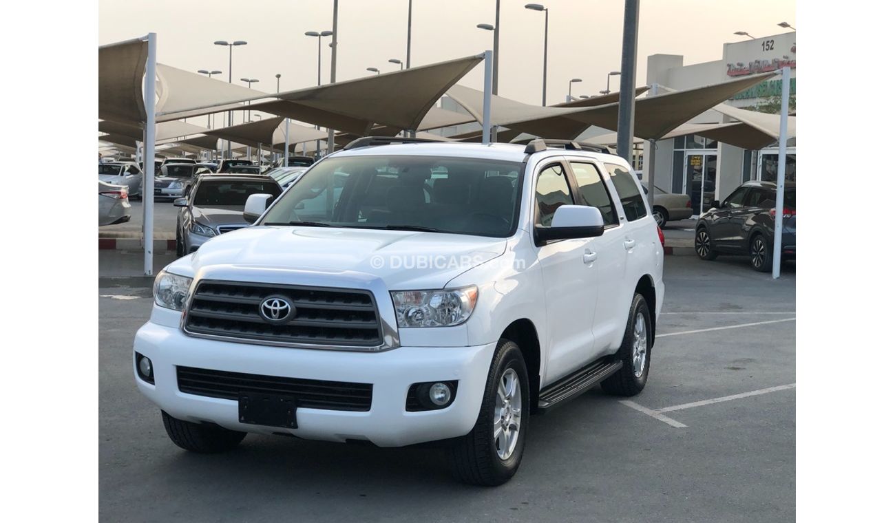 تويوتا سيكويا موديل 2013 خليجي حاله ممتازه من الداخل والخارج