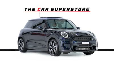 Mini Cooper S Full Service History - Low Millage - Mint Condition - GCC Specs - Single Owner