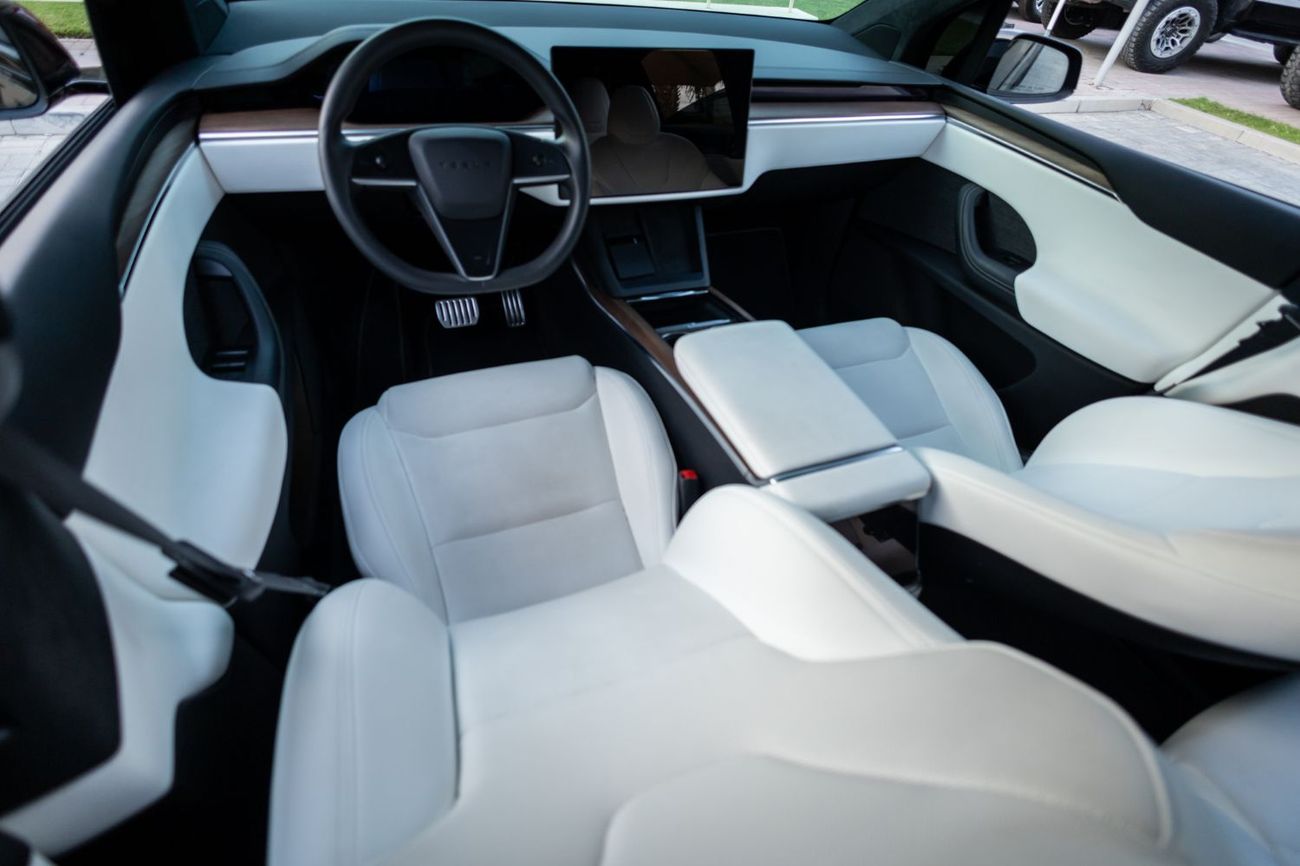 Tesla Model Y Long Range (AWD)