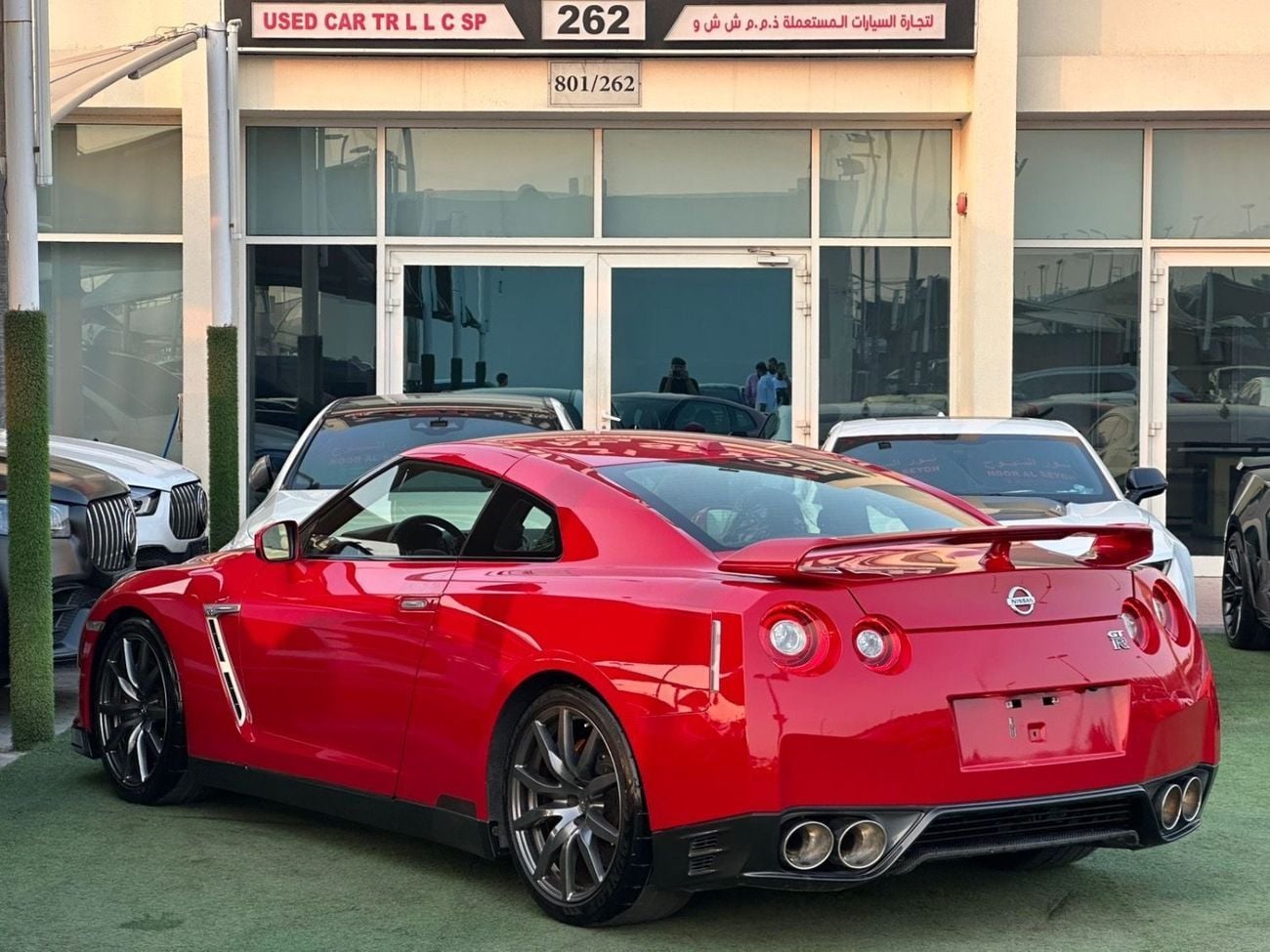 نيسان جي تي ار BLACK EDITION نیسان جي تي ار بريميوم 2015  كلين تايتل بدون حوادث صبغ وكالة بحالة الوكالة لون مميز ( 