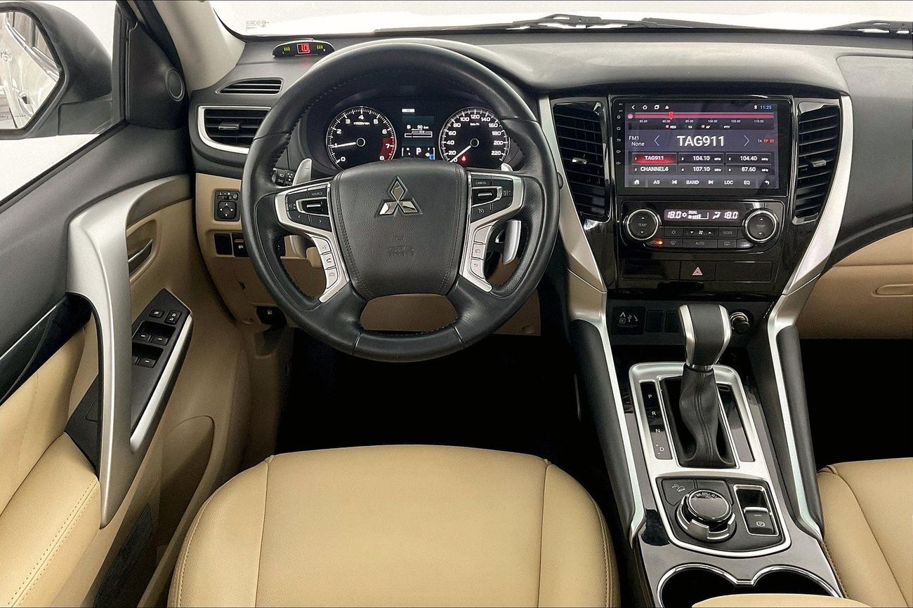 ميتسوبيشي مونتيرو GLS Top