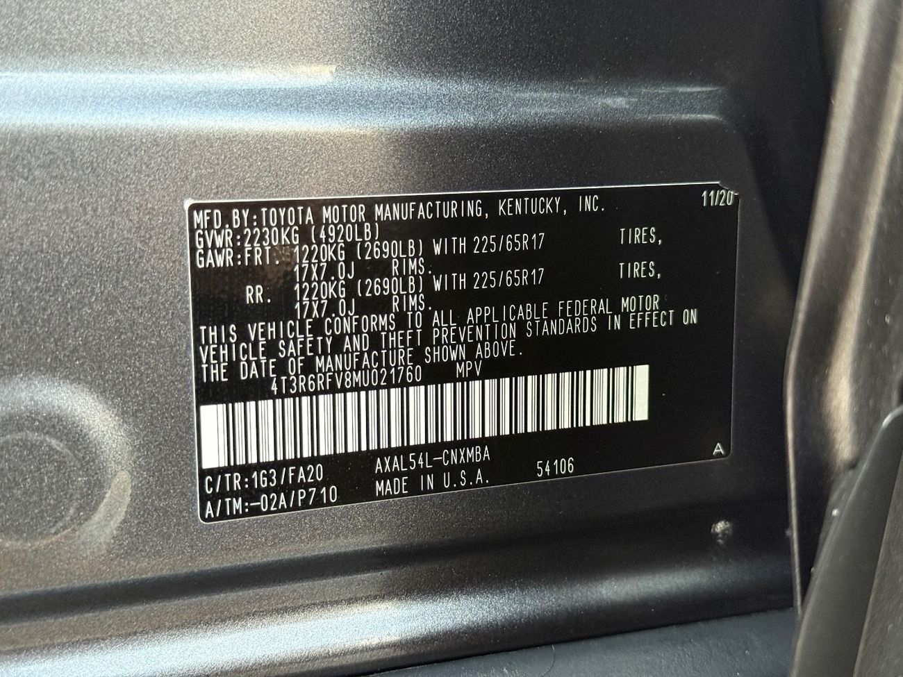 تويوتا راف ٤ XLE 2.5L