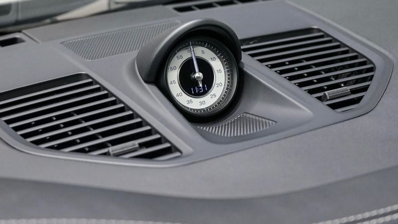 بورش 911 Turbo S 3.8L (640 HP) Coupe