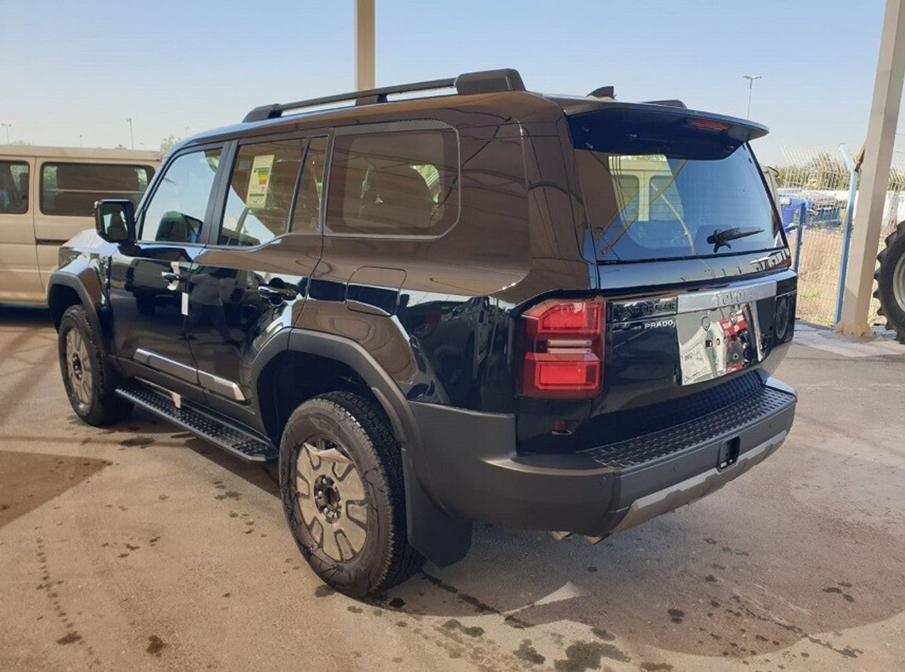 تويوتا برادو 2.8L LIMITED (DIESEL) S/R 4WD 5DOOR SUV