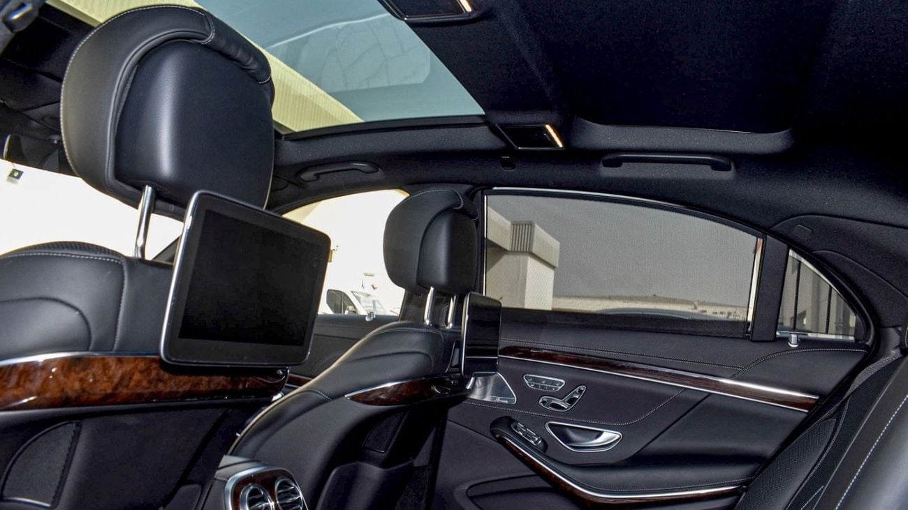 مرسيدس بنز S 560 Std 4.0L (463 HP)