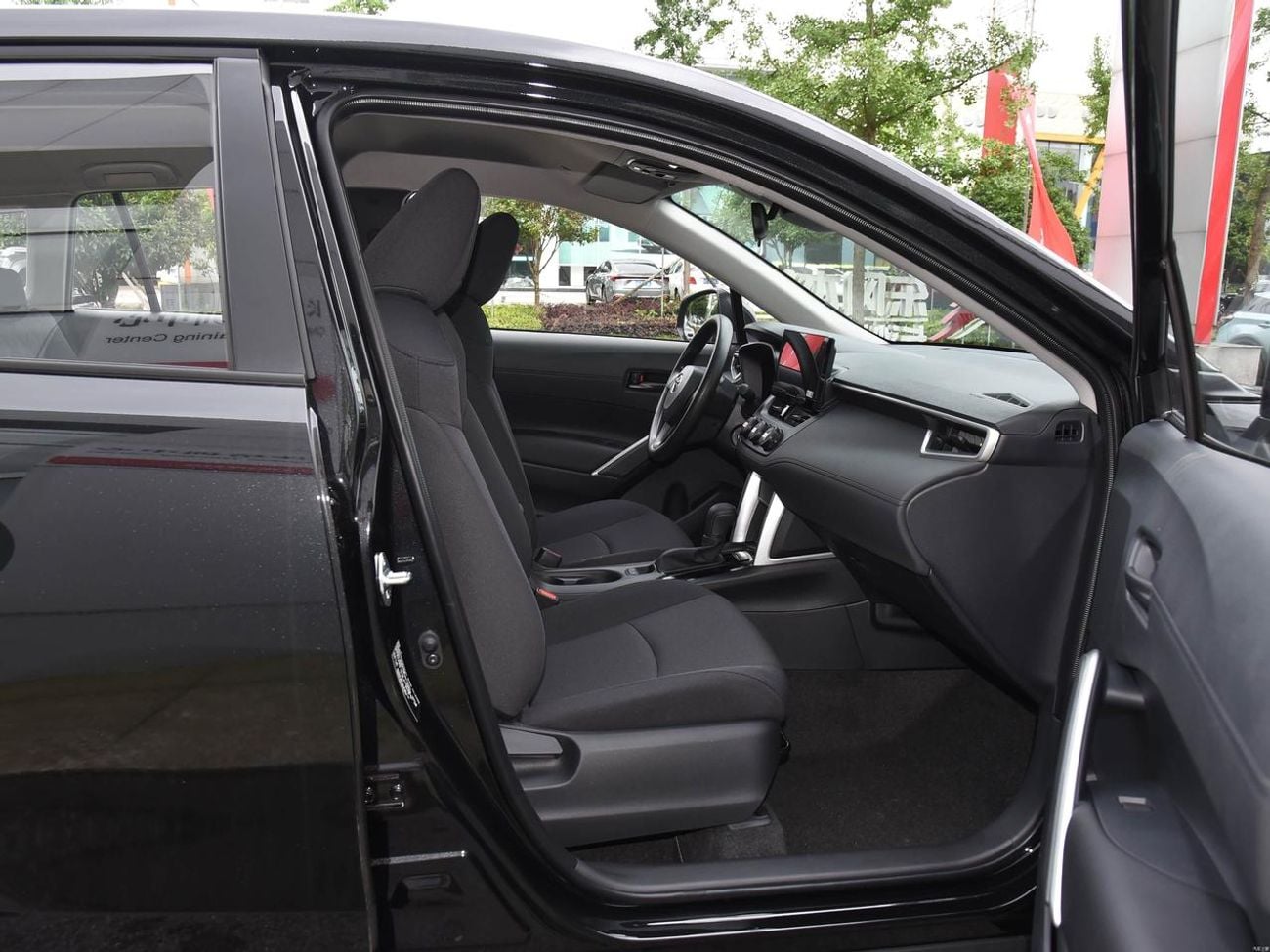 Toyota Corolla Cross STD (NON GCC) TOYOTA COROLLA CROSS ELITE 2.0L PIONEER MODEL 2025