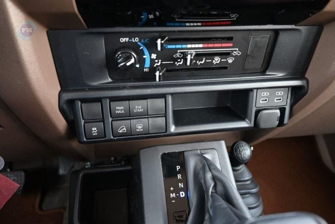 تويوتا لاند كروزر 70 76 Hardtop G 4.0L Petrol 5 Seater Automatic