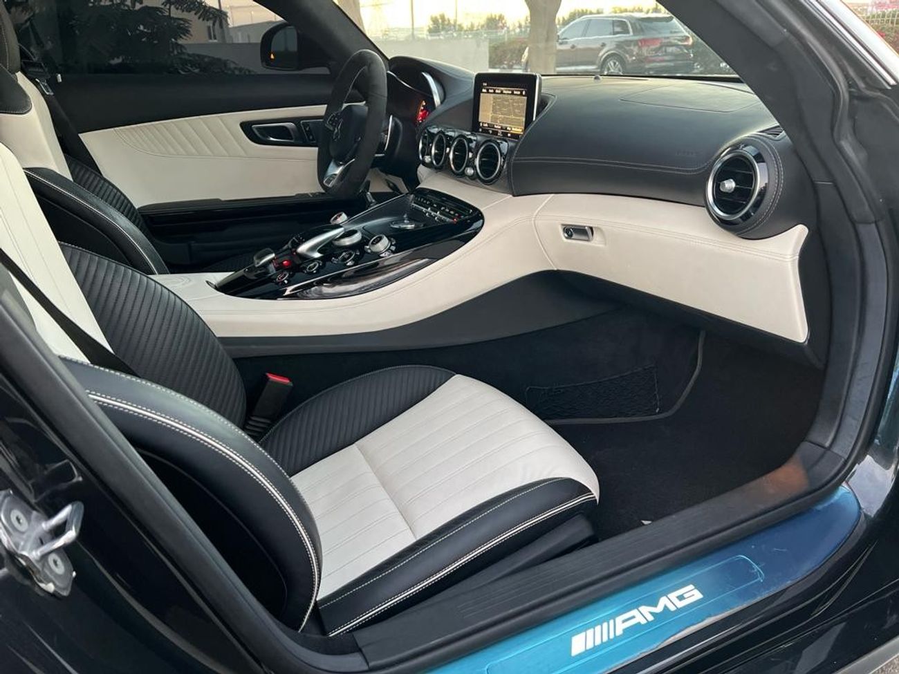 Mercedes-Benz AMG GT S MERCEDES BENZ GT 63 S AMG GCC CARBON FIBER UNDER WARRANTY FULL SERVICE HISTORY