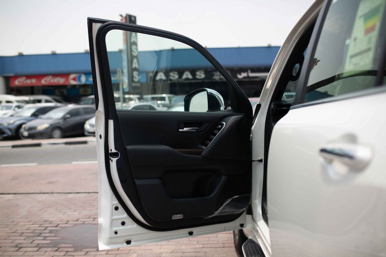 Toyota Land Cruiser VXR