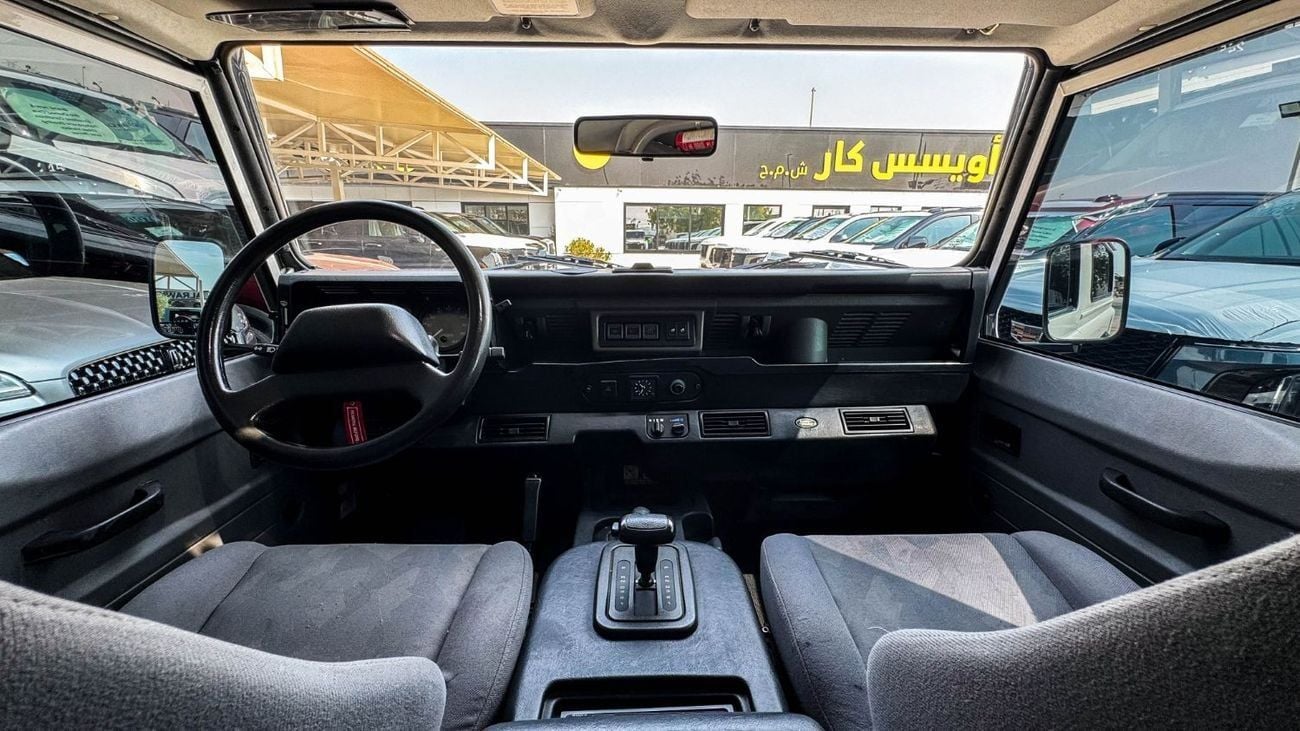 Land Rover Defender Defender 50th Year Edition Japanese Specs 4.0L V8 1997 Good Condition 1 of 500