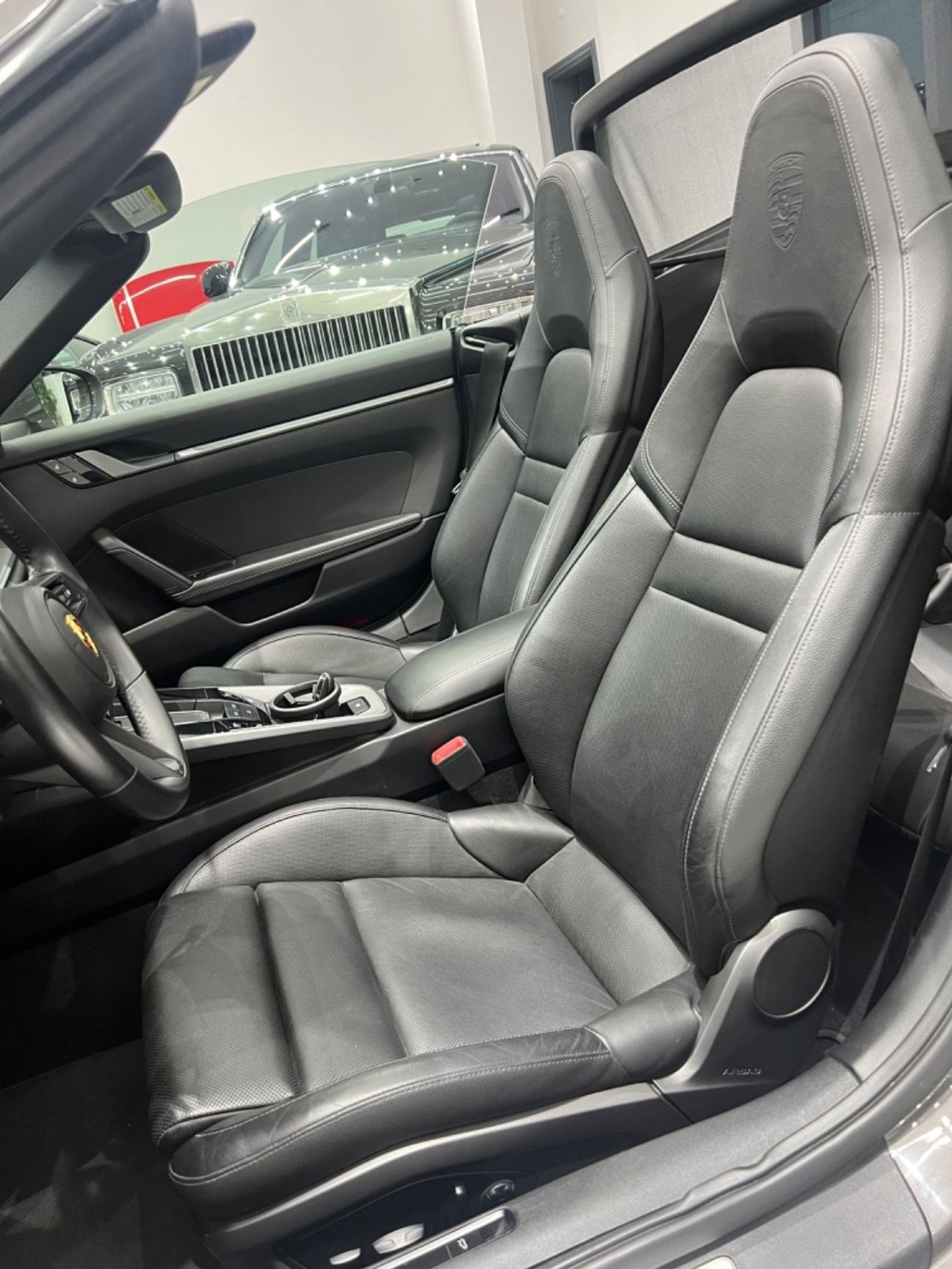 Porsche 911 Carrera 3.0L (444 HP) Coupe