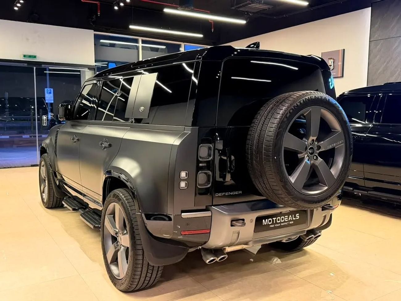 Land Rover Defender 110 P525 Carpathian Edition | Under Warranty & Service Contract