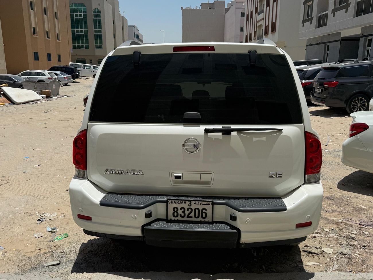 Nissan Armada SE
